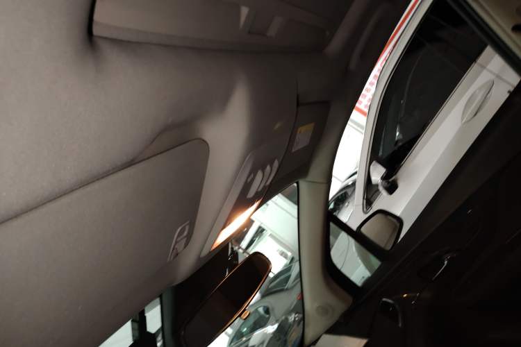 Used Buick Encore 2016 18T Automatic Two-Wheel Drive Urban Leading Edition
