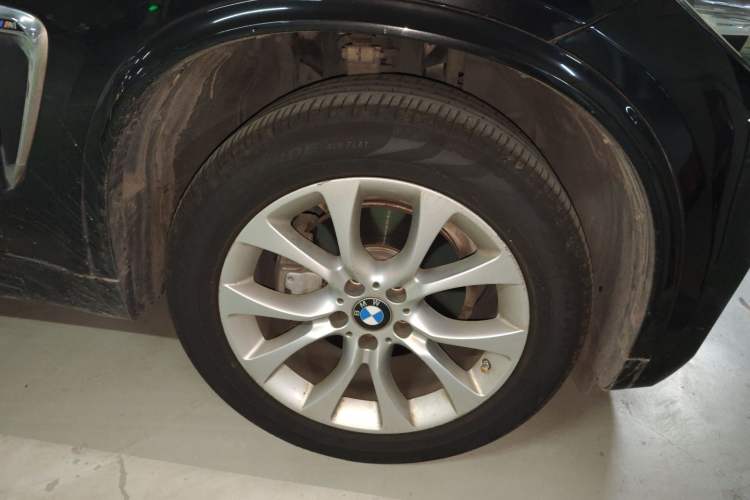 Used BMW X5 2018 xDrive28i
