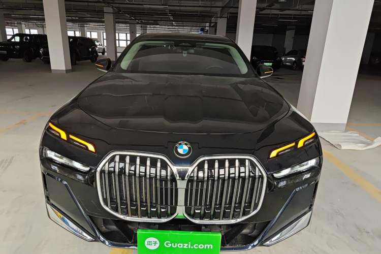 Used BMW 7 Series 2023 735Li M Sport Package