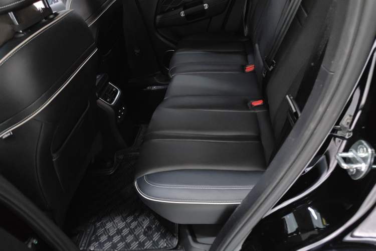 Used Tank 300 2023 City Edition 2.0T—Stylish as Ever
