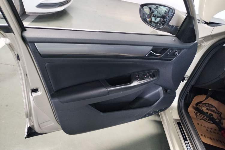 Used Volkswagen Bora 2018 1.5L Automatic Fashion Model
