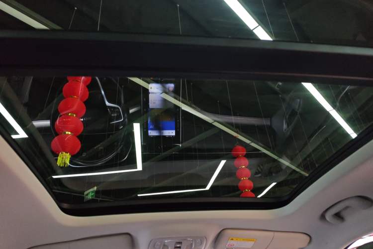 Used Roewe RX5 MAX 2019 400TGI Automatic Smart Cabin Flagship Edition
