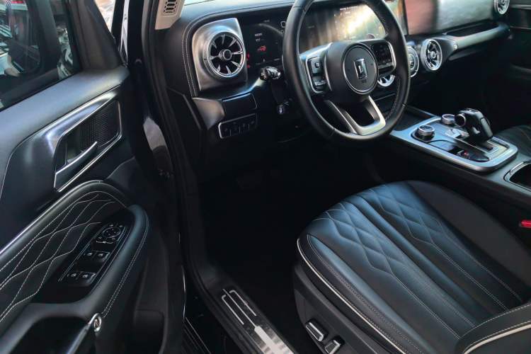 Used Tank 300 2021 Off-Road Edition 2.0T Challenger
