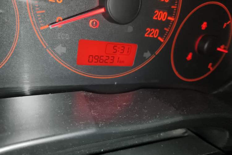 Used Honda City 2015 1.5L manual Comfort version