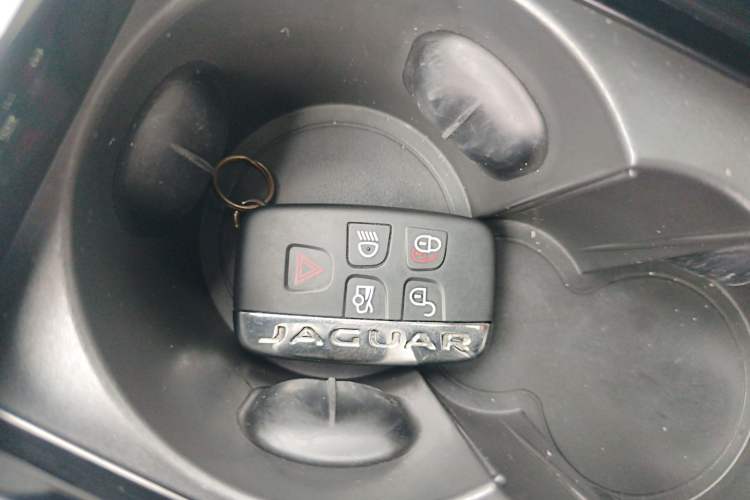 Used Jaguar XFL 2020 XFL 2.0T P200 Two-Wheel-Drive Windflower Edition