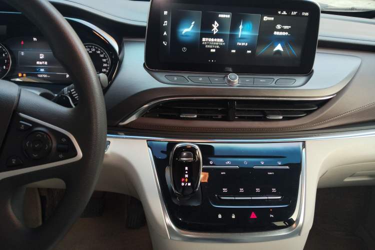 Used Buick GL8 2023 Land Executive Class Smart Enjoyment Model
