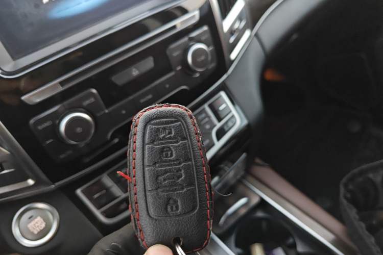 Used Haval H9 2017 2.0T Gasoline 4x4 Luxury 7-Seater
