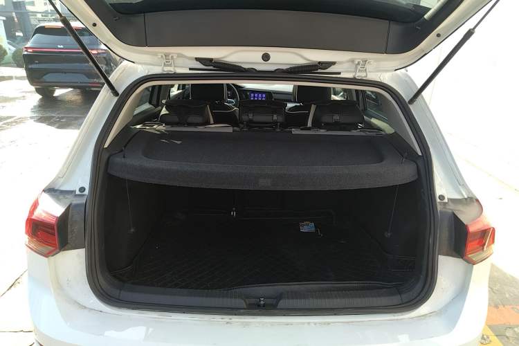 Used Volkswagen Golf 2023 Facelift 280TSI DSG Pro
