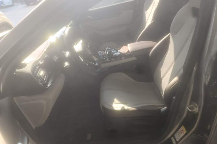 Used BYD Qin PLUS 2024 HONOR Edition DM-i 55KM Leading Model
