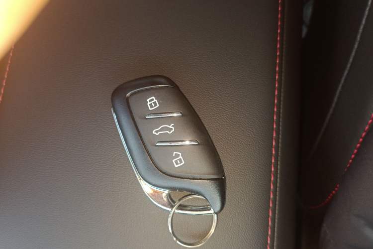 Used MG 5 2025 180 DVVT Global Luxury Edition
