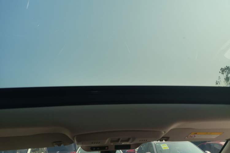 Used Buick Envision 2018 20T Two-Wheel Drive Luxury Model
