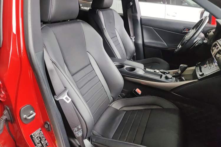 Used Lexus IS 2015 200t F SPORT