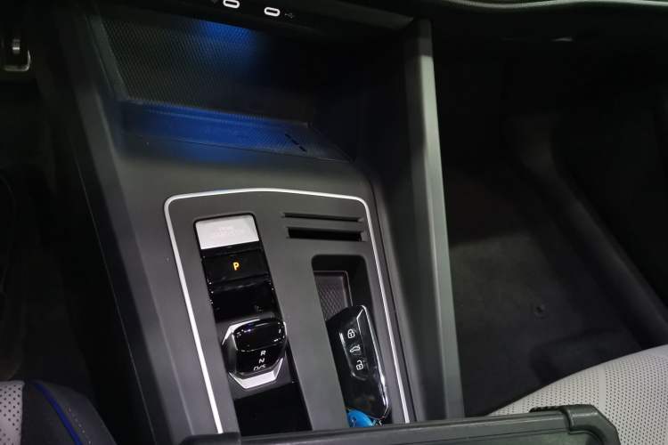 Used Volkswagen Golf 2025 300TSI R-Line