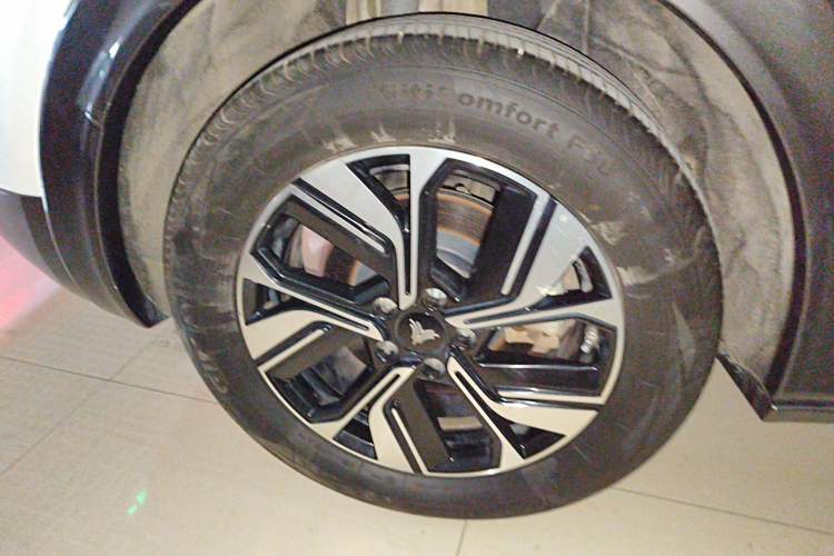 Used NETA U 2023 NETA U-Ⅱ Challenge Edition 400 U Show – Lithium Iron Phosphate
