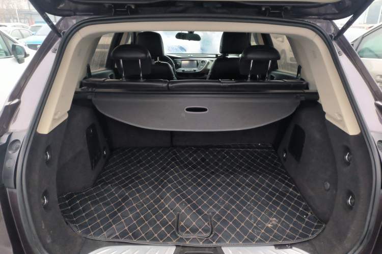 Used Buick Envision 2018 20T Two-Wheel-Drive Elite Model
