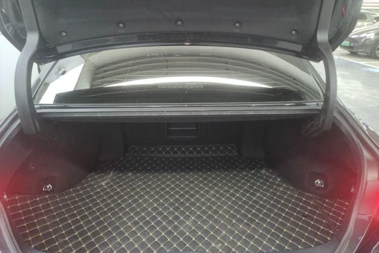 Used Lexus ES 2022 300h Excellence Edition
