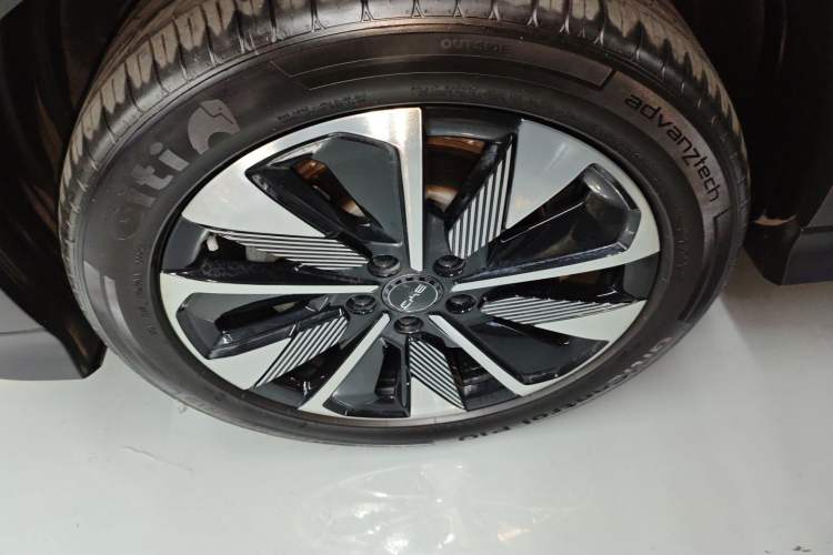 Used BYD Song PLUS New Energy 2025 DM-i Intelligent Driving 160KM Flagship Model
