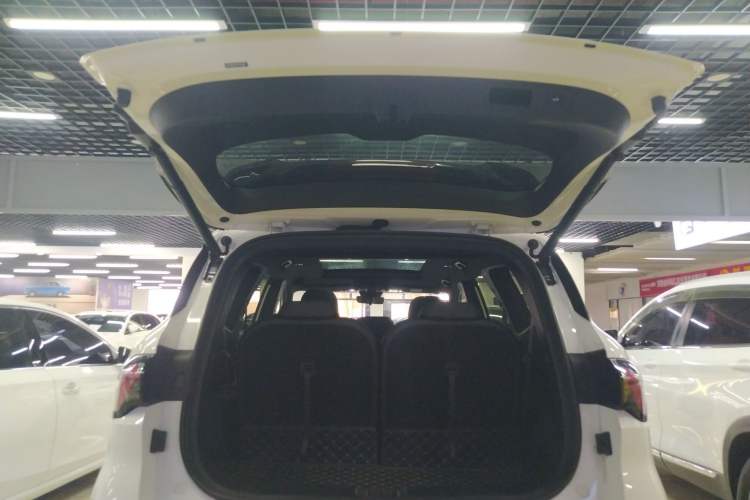 Used Geely Auto Haoyue L 2023 2.0T DCT Prestige Edition
