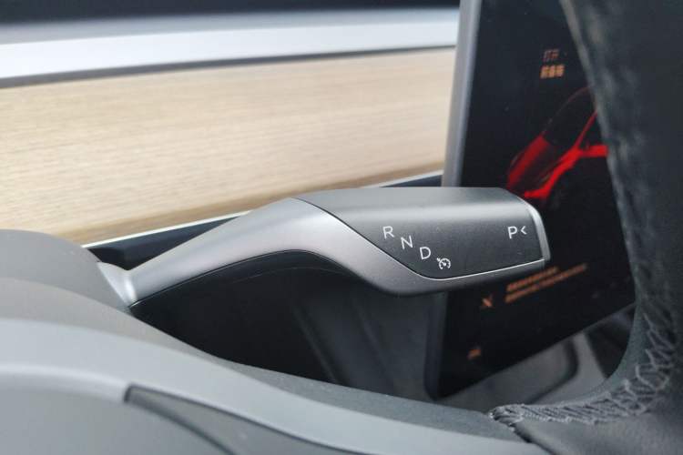 Used Tesla Model Y 2022 Rear-Wheel-Drive Version
