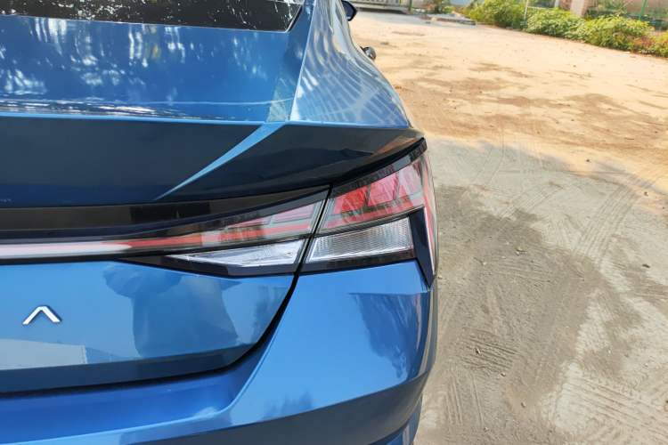 Used Hyundai Elantra 2022 1.5L CVT LUX Prestige Edition
