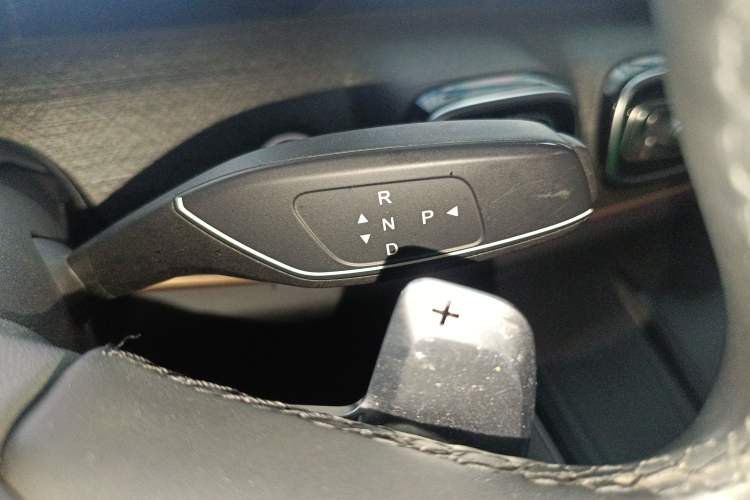 Used Chery Tiggo 9 2023 2.0T Dual-Clutch Two-Wheel Drive Luxury Edition 5 Seats
