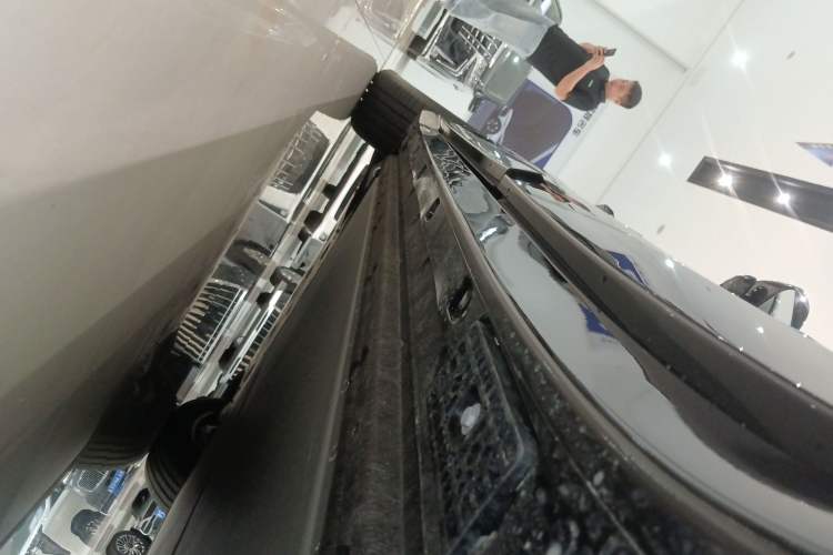 Used  YU7 2025 Ultra-Long Range All-Wheel Drive Pro Version
