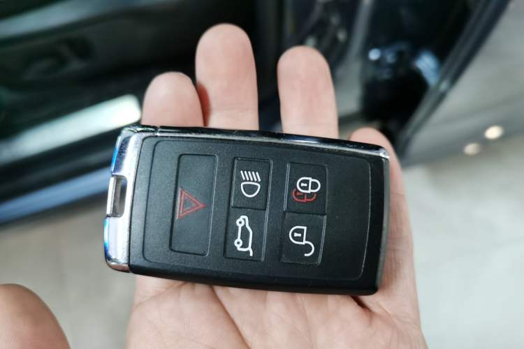 Used Land Rover Discovery Sport 2022 Revised Version 249 PS R-Dynamic S Performance Edition 5 Seats
