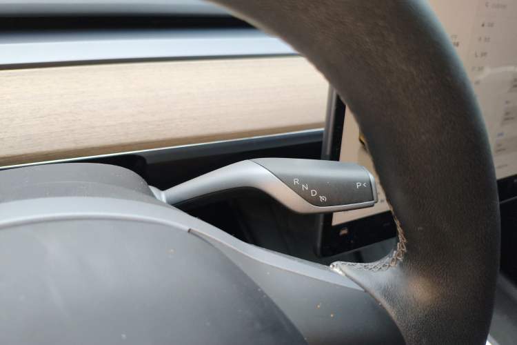 Used Tesla Model Y 2022 Rear-Wheel-Drive Version
