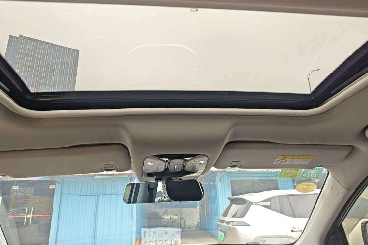 Used GAC Trumpchi GS7 2017 320T Two-Wheel-Drive Luxury Model
