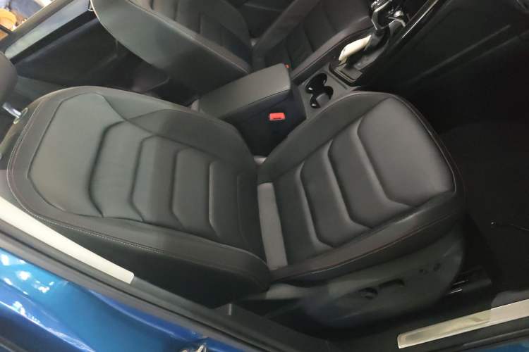 Used Volkswagen Tayron 2019 330TSI Two-Wheel-Drive Luxury Version China V Emission Standard
