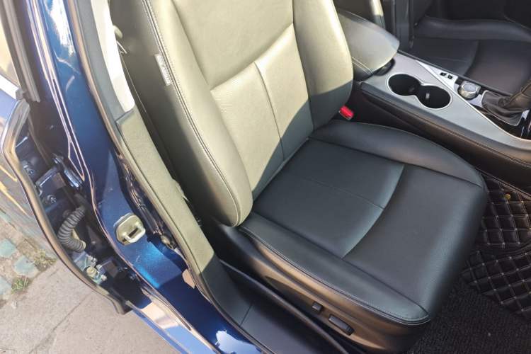 Used Infiniti Q50L 2018 2.0T Enjoyment Version China V Standard
