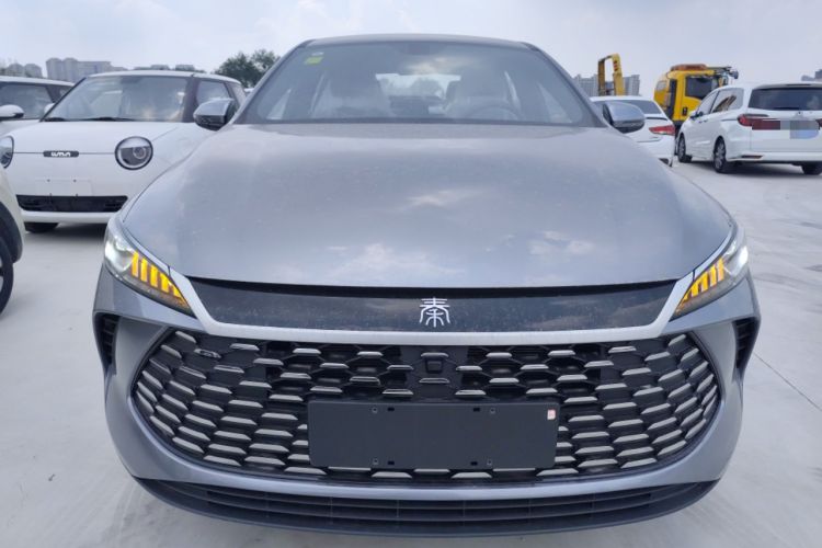 Used BYD Qin PLUS 2025 DM-i Smart Drive 55KM Leading Model
