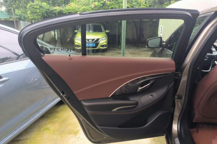 Used Buick LaCrosse 2013 2.4L SIDI Elite Comfort Version
