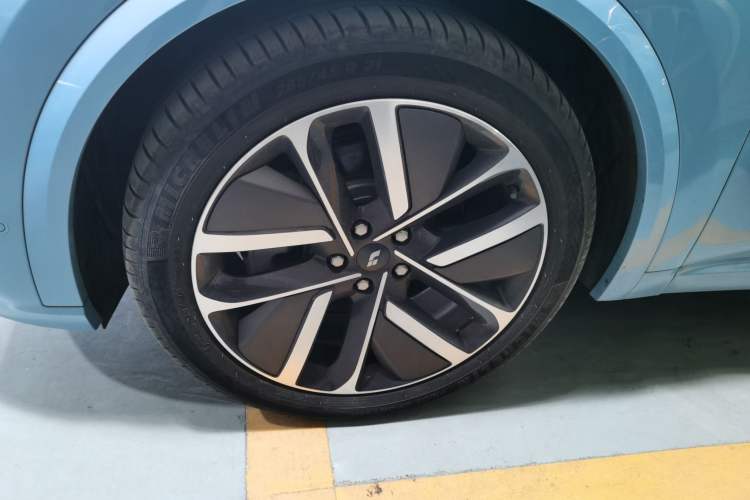 Used Li Auto L8 2024 Ultra Model
