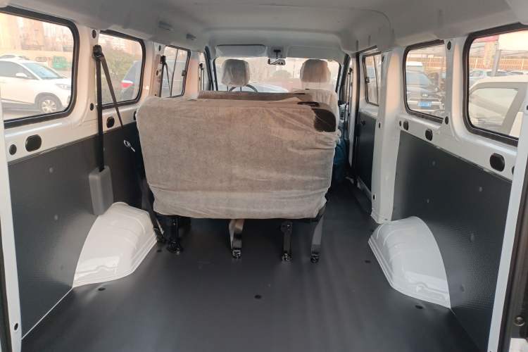 Used Wuling Yangguang 
