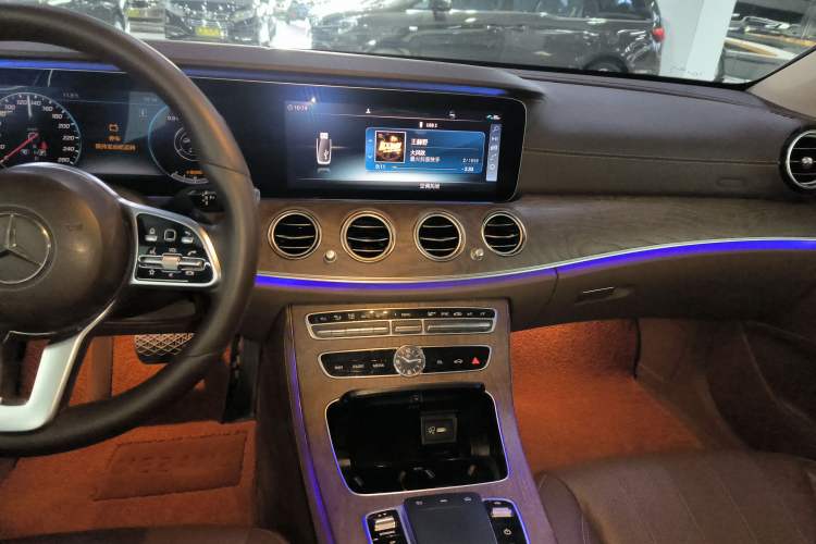 Used Mercedes-Benz E-Class 2019 E 300 L Luxury Model
