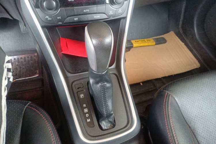 Used Suzuki S-Cross 2015 1.6L CVT Two-Wheel Drive Elite Version