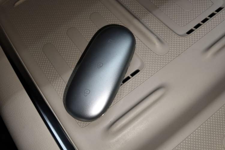 Used Li Auto L8 2024 PRO Model
