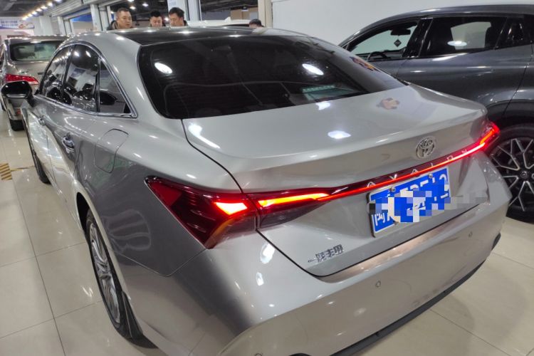 Used Toyota Avalon 2024 Dual-Motor 2.0L Luxury Edition
