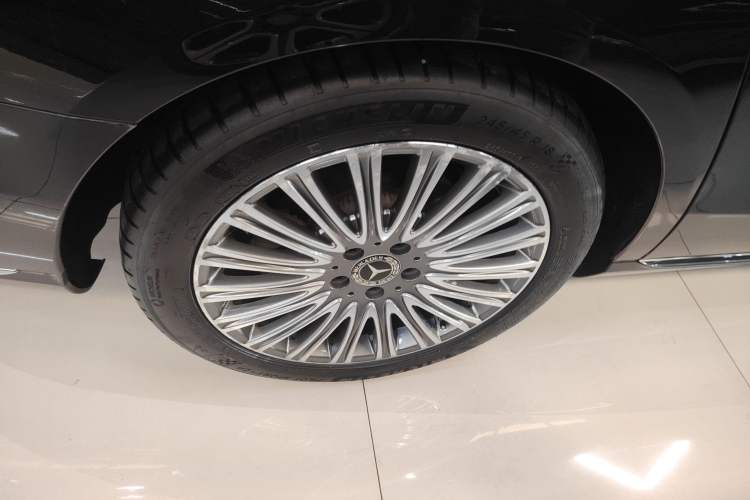 Used Mercedes-Benz E-Class 2020 Restyled E 300 L Exclusive Edition
