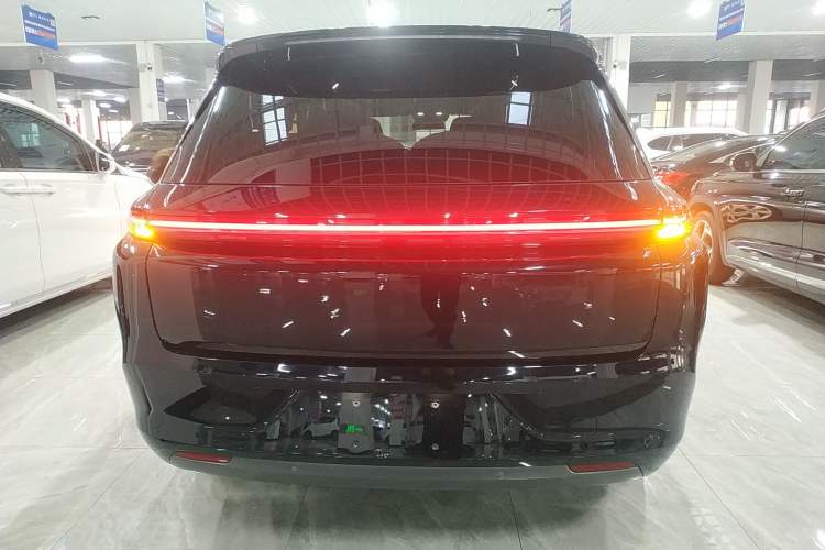 Used Li Auto L8 2023 Pro Model
