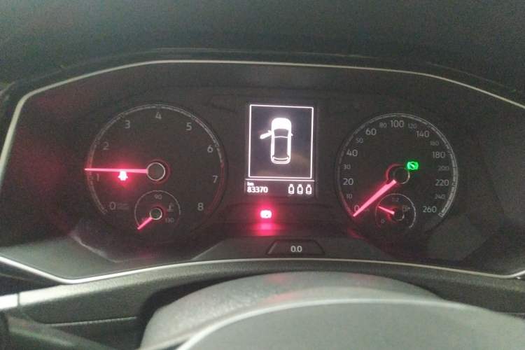 Used Volkswagen T-ROC 2018 280TSI DSG Two-Wheel Drive Comfort Version China VI Standard
