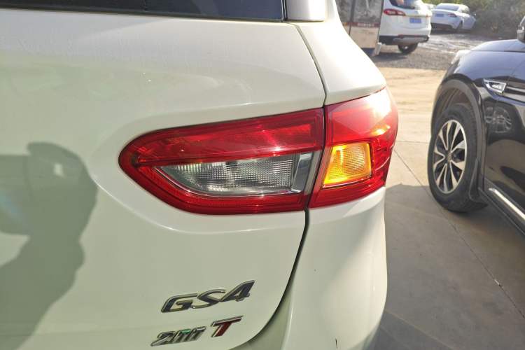 Used GAC Trumpchi GS4 2017 200T Manual Two-Wheel Drive Comfort Edition
