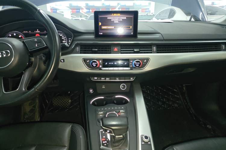 Used Audi A5 2017 Coupe 40 TFSI Fashion Model
