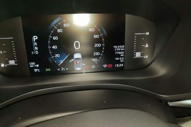 Used Volvo XC60 2021 T4 Smart Luxury Edition
