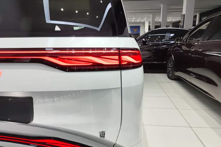 Used BYD Xia 2025 DM-i 1.5T 180km Beyond Edition
