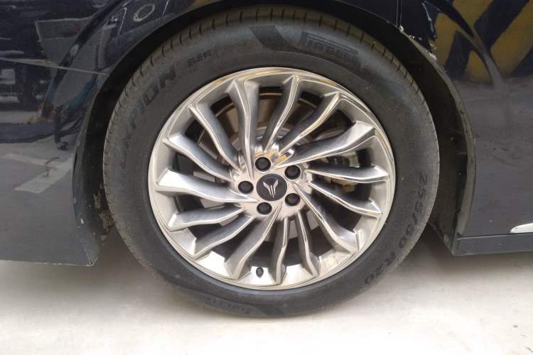 Used VOYAH Dream 2024 PHEV Ultra-Long Range Flagship Edition