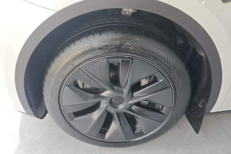 Used Tesla Model Y 2024 Rear-Wheel-Drive Version
