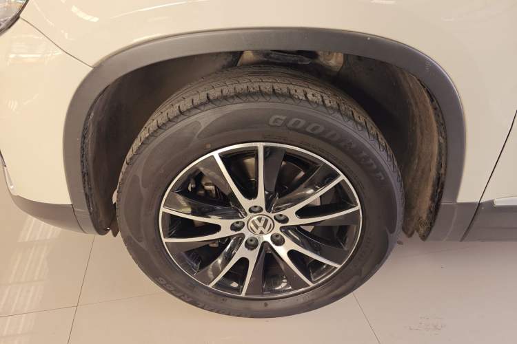 Used Volkswagen Tiguan 2016 300TSI Automatic All-Wheel Drive Luxury Edition
