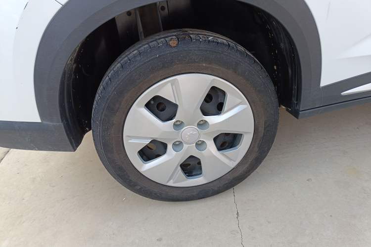 Used Wuling Alvez 2022 1.5L Manual Free-Style Model